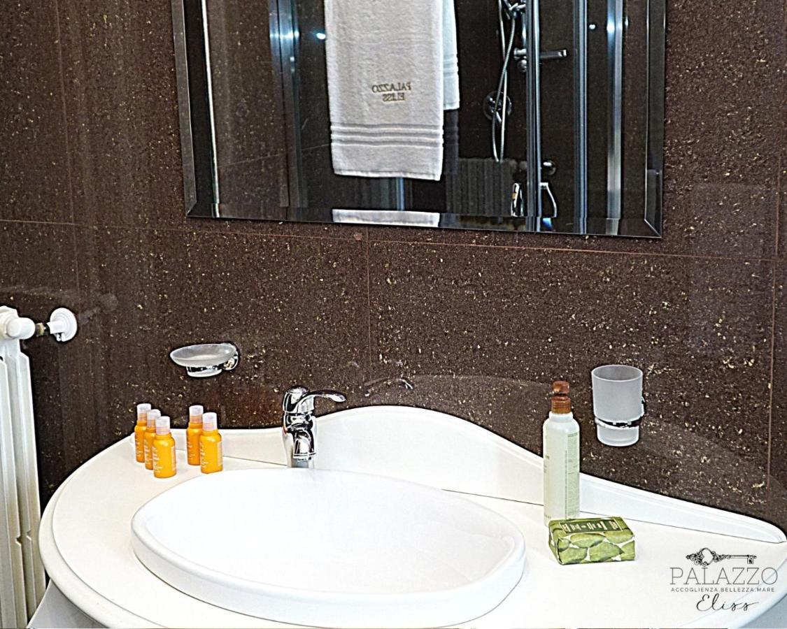 B&B Palazzo Eliss Di Bartocci Srl Margherita Di Savoia Buitenkant foto