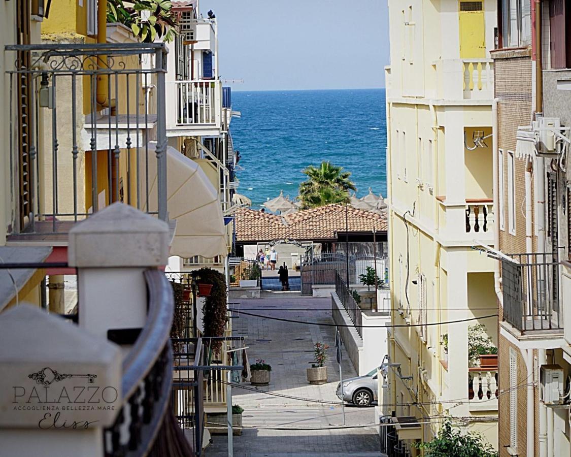B&B Palazzo Eliss Di Bartocci Srl Margherita Di Savoia Buitenkant foto